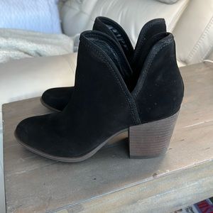 Lucky Brand Women’s Asymmetrical Cutout Block-Heel Boots